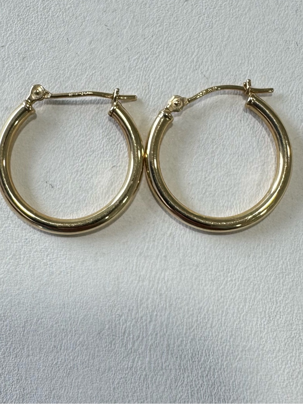 Vintage 14K YG Tubular Hoop Earrings 1" Jacmel Mauritius
